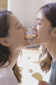 火凤凰之美女如云迅雷电影在线